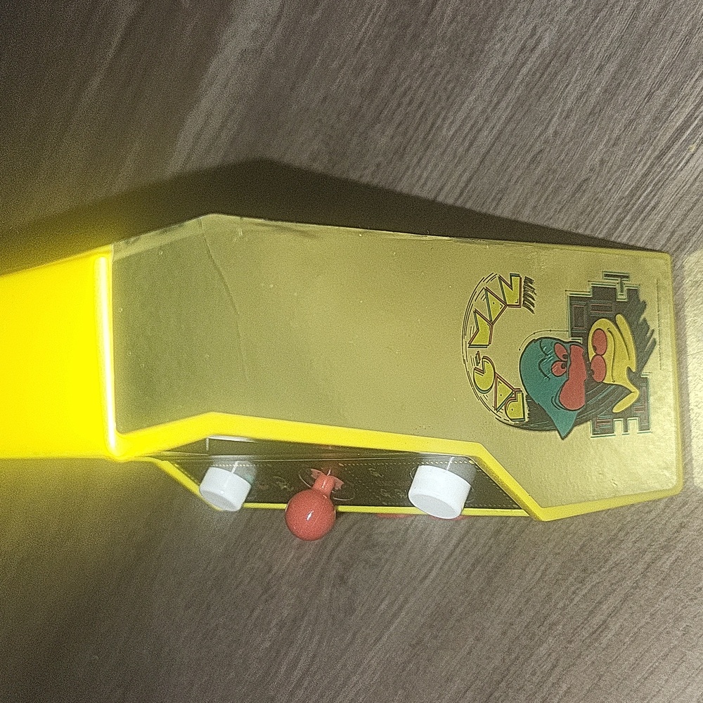 Retro Mini Arcade Game - Yellow Pac Man - Picture 3 of 7